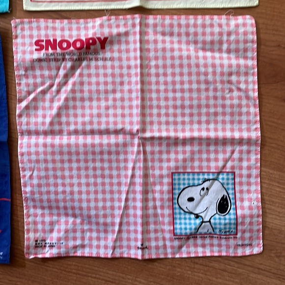 Vintage Snoopy / Charlie Brown Handkerchief lot -1965 - Picture 5 of 11